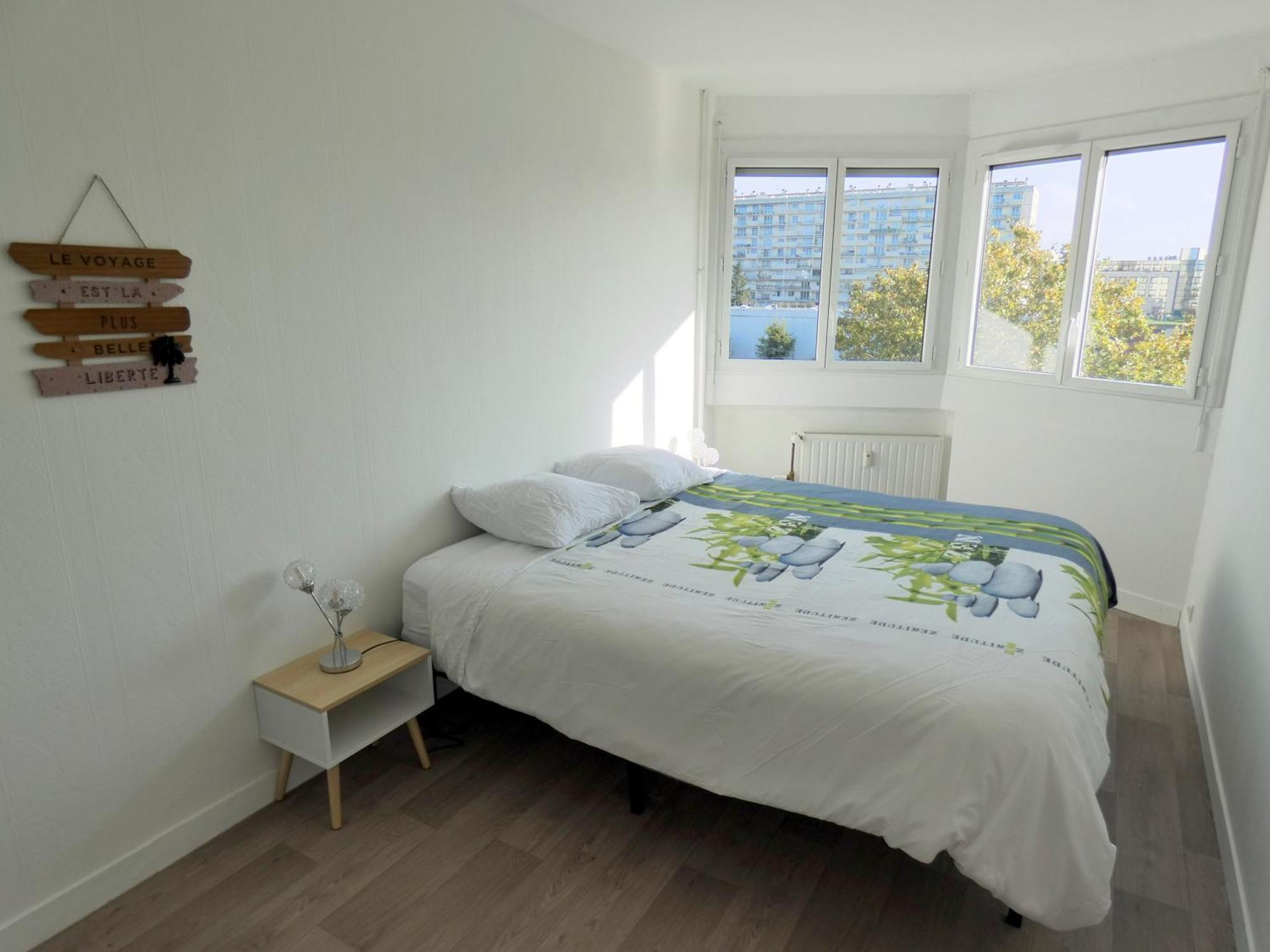 37M2 Lumineux Face Gare Sncf, Wifi Et Cafe Et The Offerts Apartment Orleans Exterior photo